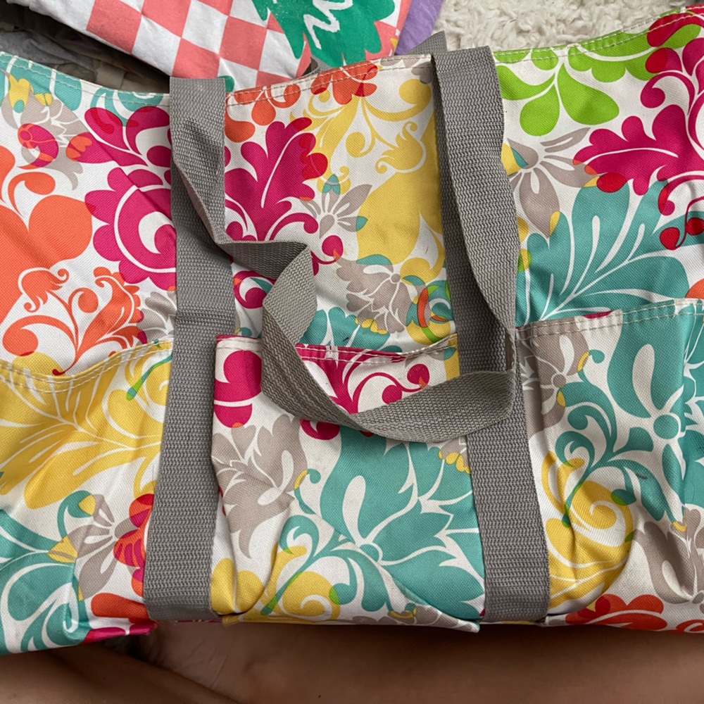 31 things pocket tote